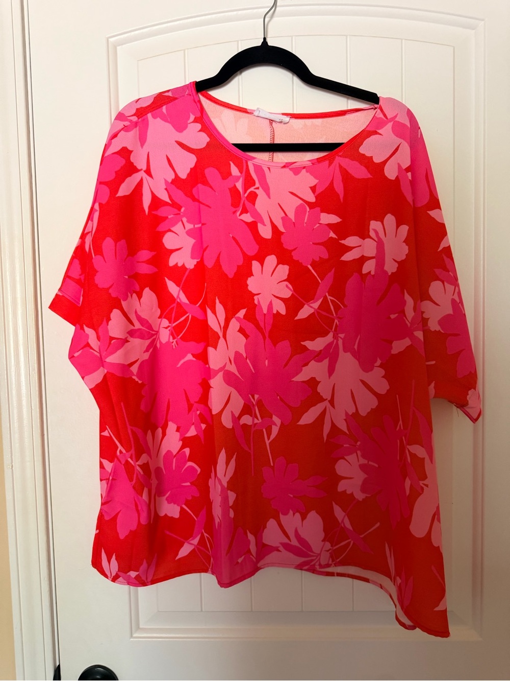 First Love Floral Scoop Neck Tunic in Red & Pink